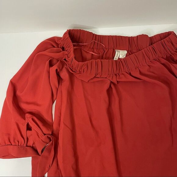 Japna | Off the shoulder | XSmall | Flattering comfort| 3/4 sleeve - Picture 9 of 12